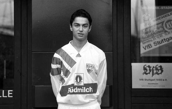 01.07.93 U19 VfB Stuttgart Fototermin Saison 1993 1994 Deutschland, Stuttgart, 01.07.1993, Fussball, A-Junioren, U19 VfB Stuttgart Fototermin Saison 1993 1994: Ante Covic.