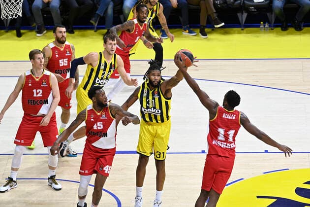 Devin Booker (31) , Jan Vesely (24) of Fenerbahce Beko Istanbul and Alpha Diallo (11) , Brock Motum (12) , Donta Hall (45) , Mike James (55) AS Monaco during the Turkish Airlines Euroleague Basketball match between Fenerbahce Beko Istanbul and AS Monaco at Ulker Arena in Istanbul , Turkey on December 02 , 2021. 