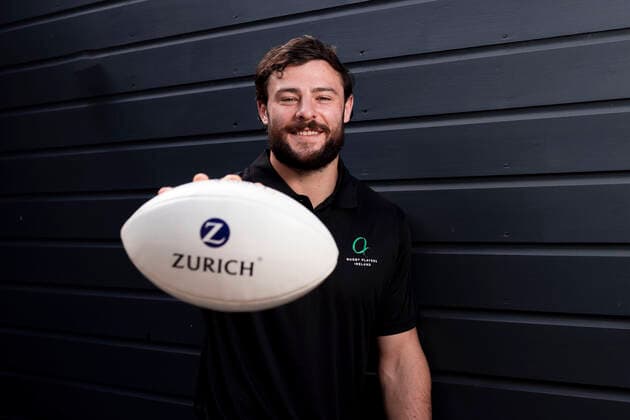 Rugby, Fotoshooting mit Player of the Year Award Gewinner Robbie Henshaw und Dorothy Wall *UNDER STRICT EMBARGO UNTIL FRIDAY DECEMBER 3RD AT 15:00PM* EDITORIAL USE ONLY 2021 Zurich Men™s & Women s Players™ Player of the Year Award Winners Announced 3 12 2021 Pictured is Robbie Henshaw who today was announced at the winner of the 2021 Zurich Men™s Players™ Player of the Year Award. Henshaw™s form last season saw him nominated for the Six Nations Player of the Tournament, while he was also a central feature of the Lions tour to South Africa in the summer. He wins the award ahead of Connacht™s Tom Daly and his fellow Lions tourists Tadhg Beirne and Iain Henderson. Robbie Henshaw 3 12 2021  Copyright: x INPHO TommyxDicksonx B48I9825