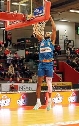 03.12.2021, xovx, Basketball 1. Bundesliga, easy Credit BBL, JobStairs Gießen 46ers - ratiopharm Ulm Jaron Blossomgame (ratiopharm Ulm), Freisteller Gießen Sporthalle Ost Hessen Deutschland (DE)