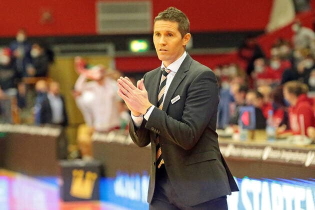 03.12.2021, xovx, Basketball 1. Bundesliga, easy Credit BBL, JobStairs Gießen 46ers - ratiopharm Ulm Trainer Jaka Lakovic (ratiopharm Ulm) Gießen Sporthalle Ost Hessen Deutschland (DE)
