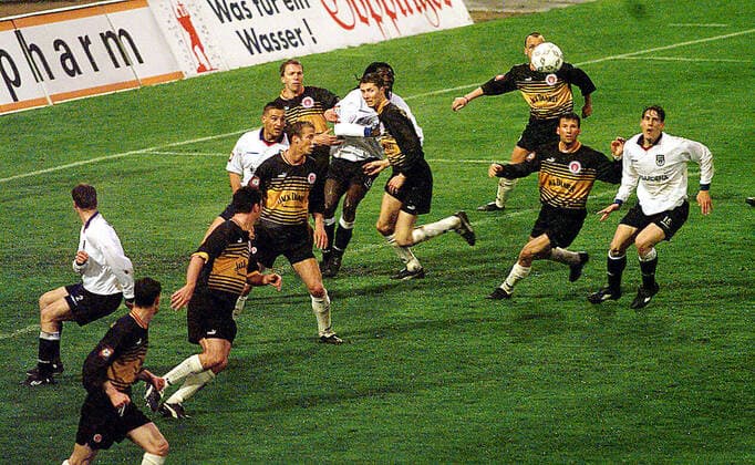 16.04.99 SSV Ulm 1846 - FC St. Pauli Deutschland, Ulm, 16.04.1999, Fussball, 2. Bundesliga, SSV Ulm 1846 - FC St. Pauli: (SSV Ulm 1846). *** 16 04 99 SSV Ulm 1846 FC St Pauli Germany, Ulm, 16 04 1999, Football, 2 Bundesliga, SSV Ulm 1846 FC St Pauli SSV Ulm 1846