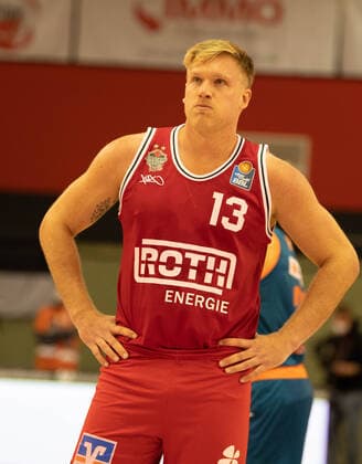 03.12.2021, xsltx, Basketball BBL Bundesliga, Giessen 46ers - ratiopharm ulm emspor, v.l. Johannes Lischka - Small Forward Power Forward (Jobstairs Gießen 46ers) (DFL DFB REGULATIONS PROHIBIT ANY USE OF PHOTOGRAPHS as IMAGE SEQUENCES and or QUASI-VIDEO) Giessen