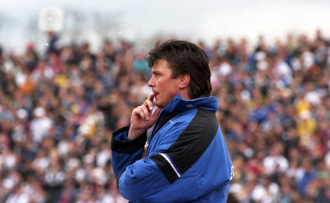 04.04.99 SSV Ulm 1846 - FC Gütersloh Deutschland, Ulm, 04.04.1999, Fussball, 2. Bundesliga, SSV Ulm 1846 - FC Gütersloh (1:1): Martin Andermatt (Trainer SSV Ulm 1846). *** 04 04 99 SSV Ulm 1846 FC Gütersloh Germany, Ulm, 04 04 1999, Football, 2 Bundesliga, SSV Ulm 1846 FC Gütersloh 1 1 Martin Andermatt Coach SSV Ulm 1846