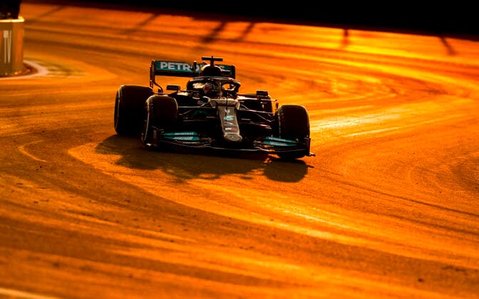 44 Lewis Hamilton (GBR, Mercedes-AMG Petronas F1 Team), F1 Grand Prix of Saudi Arabia at Jeddah Corniche Circuit on December 4, 2021 in Jeddah, Saudi Arabia. (Photo by HOCH ZWEI) Jeddah Saudi Arabia