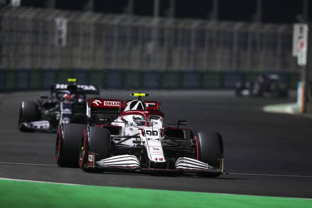 99 GIOVINAZZI Antonio (ita), Alfa Romeo Racing ORLEN C41, action during the Formula 1 stc Saudi Arabian Grand Prix 2021, 21th round of the 2021 FIA Formula One World Championship, WM, Weltmeisterschaft from December 3 to 5, 2021 on the Jeddah Corniche Circuit, in Jeddah, Saudi Arabia - F1 - SAUDI ARABIAN GRAND PRIX 2021 DPPI Panoramic  00121043_FG0O2351.JPG