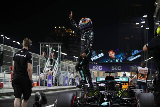 HAMILTON Lewis (gbr), Mercedes AMG F1 GP W12 E Performance, portrait during the Formula 1 stc Saudi Arabian Grand Prix 2021, 21th round of the 2021 FIA Formula One World Championship, WM, Weltmeisterschaft from December 3 to 5, 2021 on the Jeddah Corniche Circuit, in Jeddah, Saudi Arabia - F1 - SAUDI ARABIAN GRAND PRIX 2021 DPPI Panoramic  00121043_FGO07615.JPG