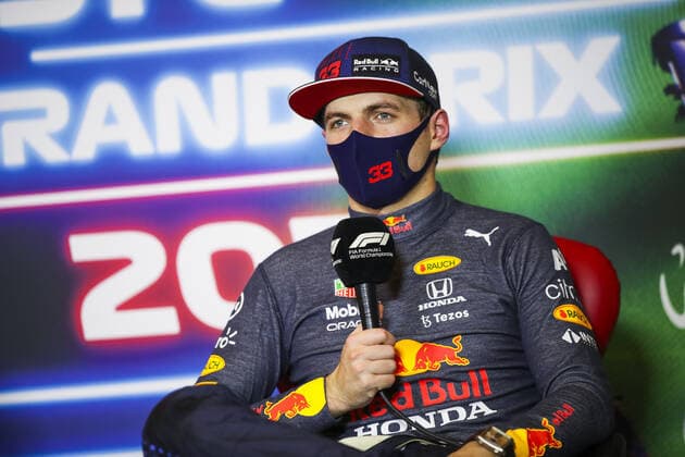 VERSTAPPEN Max (ned), Red Bull Racing Honda RB16B, portrait, press conference, PK, Pressekonferenz during the Formula 1 stc Saudi Arabian Grand Prix 2021, 21th round of the 2021 FIA Formula One World Championship, WM, Weltmeisterschaft from December 3 to 5, 2021 on the Jeddah Corniche Circuit, in Jeddah, Saudi Arabia - F1 - SAUDI ARABIAN GRAND PRIX 2021 DPPI Panoramic 00121043_FGO07819.JPG