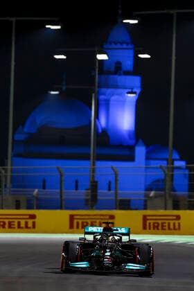 44 Lewis Hamilton (GBR, Mercedes-AMG Petronas F1 Team), F1 Grand Prix of Saudi Arabia at Jeddah Corniche Circuit on December 4, 2021 in Jeddah, Saudi Arabia. (Photo by HOCH ZWEI) Jeddah Saudi Arabia