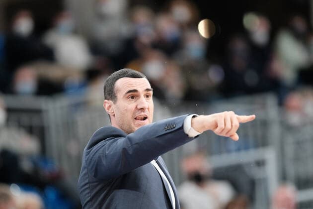 Roel Moors (BG Goettingen,Headcoach) beim BBL Spiel der MLP Academics Heidelberg vs. BG Goettingen in der 1.Basketball Bundesliga am 04.12.2021 MLP Academics Heidelberg vs. BG Goettingen, Basketball, Easycredit BBL, 04.12.2021 Heidelberg Copyright: xEibner-Pressefotox xMichaelxBermelx