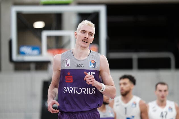 Philipp Hartwich (BG Goettingen, 15) beim BBL Spiel der MLP Academics Heidelberg vs. BG Goettingen in der 1.Basketball Bundesliga am 04.12.2021 MLP Academics Heidelberg vs. BG Goettingen, Basketball, Easycredit BBL, 04.12.2021 Heidelberg Copyright: xEibner-Pressefotox xMichaelxBermelx