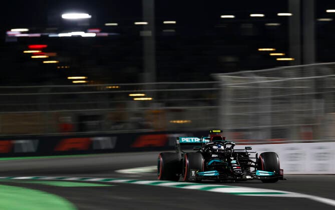 77 Valtteri Bottas (FIN, Mercedes-AMG Petronas F1 Team), F1 Grand Prix of Saudi Arabia at Jeddah Corniche Circuit on December 4, 2021 in Jeddah, Saudi Arabia. (Photo by HOCH ZWEI) Jeddah Saudi Arabia