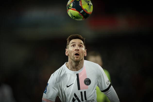 Sport Bilder des Tages Fußball, Paris St. Germain - RC Lens Lionel Messi (Paris Saint Germain) FOOTBALL : Lens - PSG - Ligue 1 Uberteat - 04 12 2021 AurelienMorissard Panoramic 