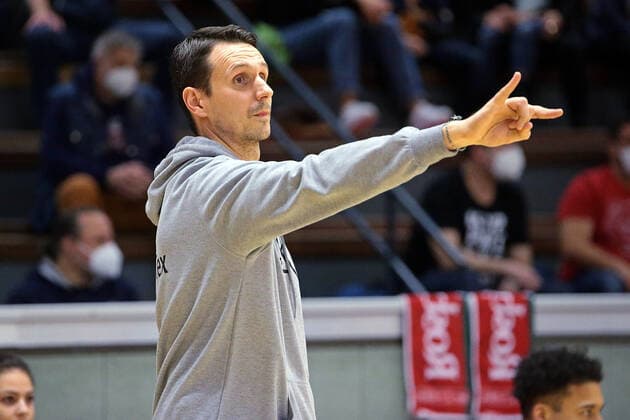 04.12.2021, xovx, Basketball 2. Bundesliga Pro B, Gießen 46ers Rackelos - White Wings Hanau Trainer Patrick Unger (Gießen 46ers Rackelos) Gießen Sporthalle Ost Hessen Deutschland (DE)