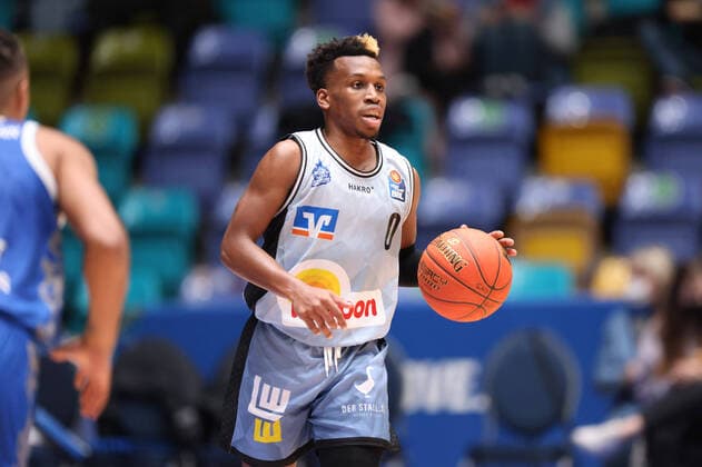 Fraport Skyliners - HAKRO Merlins Crailsheim, easyCredit-BBL T.J. Shorts (Merlins Crailsheim, 0). Basketball-Spiel des easyCredit BBL zwischen den Fraport Skyliners und HAKRO Merlins Crailsheim am 5. Dezember 2021 in der Fraport-Arena in Frankfurt am Main., Frankfurt am Main Hessen Deutschland Fraport-Arena