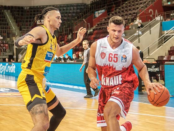 Jonathan Bahre (MHP Riesen Ludwigsburg, 7), Filip Stanic (S.Oliver Wurzburg, 65), MHP Riesen Ludwigsburg - S.Oliver Wurzburg , Basketball, Bundesliga, 9. Spieltag, Spielzeit 2021 2022, 05.12.2021, MHP Riesen Ludwigsburg - S.Oliver Wurzburg , Basketball, Bundesliga, 9. Spieltag, Spielzeit 2021 2022, 05.12.2021 Ludwigsburg Copyright: xAntonioxChiok Eibner-Pressefotox EP_ACK