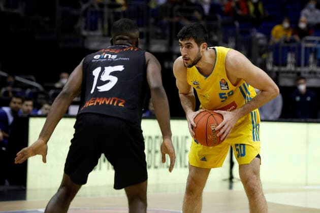 05.12.2021, easyCredit Basketball Bundesliga, BBL, Saison 2021 2022, Herren, Alba Berlin - Chemnitz Niners Yovel Zoosman, Alba Berlin Berlin Mercedes Benz Arena Berlin Germany