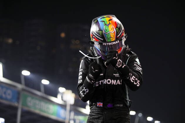 HAMILTON Lewis (gbr), Mercedes AMG F1 GP W12 E Performance, portrait celebrating his win during the Formula 1 stc Saudi Arabian Grand Prix 2021, 21th round of the 2021 FIA Formula One World Championship, WM, Weltmeisterschaft from December 3 to 5, 2021 on the Jeddah Corniche Circuit, in Jeddah, Saudi Arabia - F1 - SAUDI ARABIAN GRAND PRIX 2021 - RACE DPPI Panoramic  00121044_FGO08084.JPG