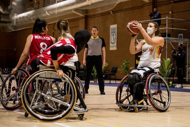 Europameisterschaft Rollstuhlbasketball 07.12.2021 MADRID, SPANIEN 7. Dezember - Rollstuhlbasketball, Deutschland gegen Türkei Damen, an Tag 4 der Europameisterschaft Rollstuhlbasketball am 07.12.2021 in Polid. Municipal Marques de Samaranch in Madrid, Spanien. Lena Knippelmeyer (Deutschland, 14) Copyright: xBEAUTIFULxSPORTS Wunderlx