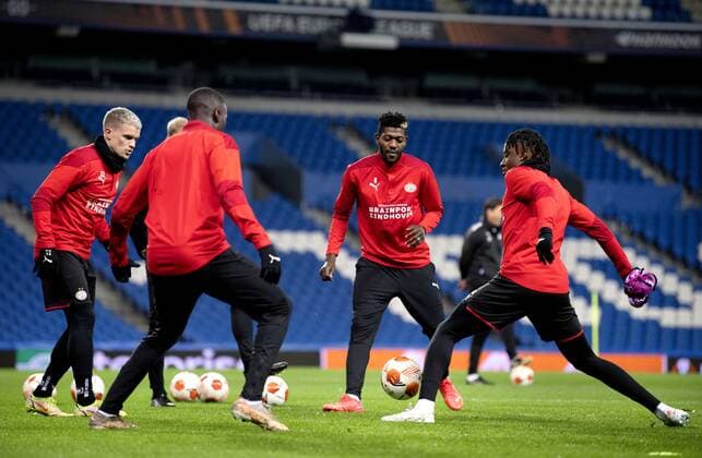 SAN SEBASTIAN - Ibrahim Sangare. PSV during a PSV Eindhoven training session ahead of the UEFA Europa League match against Real Sociedad at Estadio de Anoeta on December 8, 2021 in San Sebastian, Spain. ANP OLAF KRAAK UEFA Europa League 2021 2022 xVIxANPxSportx xxANPxIVx