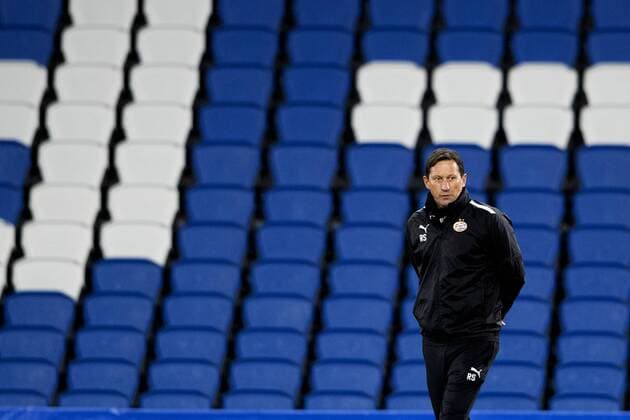 SAN SEBASTIAN - Coach Roger Schmidt. PSV during a PSV Eindhoven training session ahead of the UEFA Europa League match against Real Sociedad at Estadio de Anoeta on December 8, 2021 in San Sebastian, Spain. ANP OLAF KRAAK UEFA Europa League 2021 2022 xVIxANPxSportx xxANPxIVx *** SAN SEBASTIAN Coach Roger Schmidt PSV during a PSV Eindhoven training session ahead of the UEFA Europa League match against Real Sociedad at Estadio de Anoeta on December 8, 2021 in San Sebastian, Spain ANP OLAF KRAAK UEFA Europa League 2021 2022 xVIxANPxSportx xxANPxIVx 441787175
