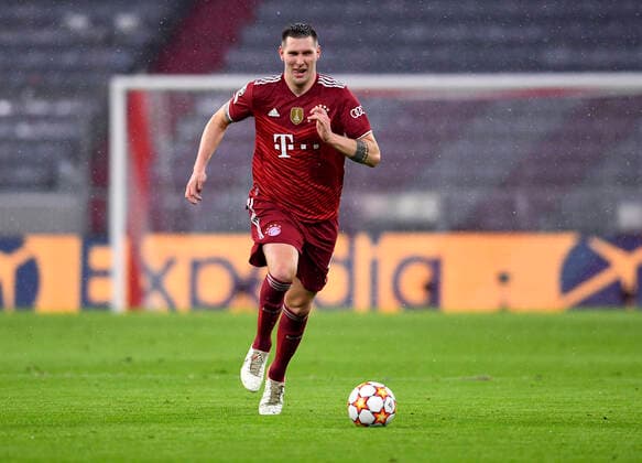 FUSSBALL CHAMPIONS LEAGUE SAISON 2021 2022 Vorrunde Gruppe E FC Bayern Muenchen - FC Barcelona, Barca 08.12.2021 Niklas Suele (FC Bayern Muenchen) *** FOOTBALL CHAMPIONS LEAGUE SEASON 2021 2022 Preliminary Round Group E FC Bayern Muenchen FC Barcelona 08 12 2021 Niklas Suele FC Bayern Muenchen