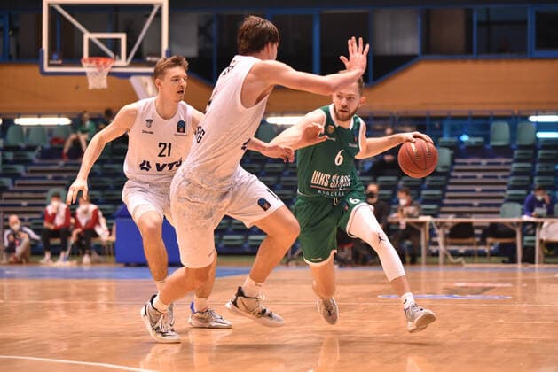7DAYS EUROCUP KOSZYKOWKA MEZCZYZN 6 KOLEJKA MECZ WKS SLASK WROCLAW - HAMBURG TOWERS 7DAYS EUROCUP BASKETBALL MANS MATCH WKS SLASK WROCLAW - HAMBURG TOWERS KODI JUSTICE FOT. PRZEMYSLAW KAROLCZUK 400MM.PL NEWSPIX.PL --- Newspix.pl  211208_slask_hamburg_KAR-17
