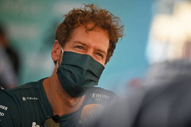 Sport Bilder des Tages 09.12.2021, xekx, Formel 1 FIA, Großer Preis von Abu Dhabi 2021 emspor, Sebastian Vettel (Aston Martin F1 Team, 5) (DFL DFB REGULATIONS PROHIBIT ANY USE OF PHOTOGRAPHS as IMAGE SEQUENCES and or QUASI-VIDEO) Abu Dhabi