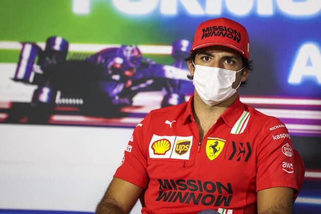SAINZ Carlos (spa), Scuderia Ferrari SF21, portrait, Thursday press conference, PK, Pressekonferenz during the Formula 1 Etihad Airways Abu Dhabi Grand Prix 2021, 22th round of the 2021 FIA Formula One World Championship, WM, Weltmeisterschaft from December 10 to 12, 2021 on the Yas Marina Circuit, in Yas Island, Abu Dhabi - F1 - ABU DHABI GRAND PRIX 2021 DPPI Panoramic 00121045_AV6_4539.JPG