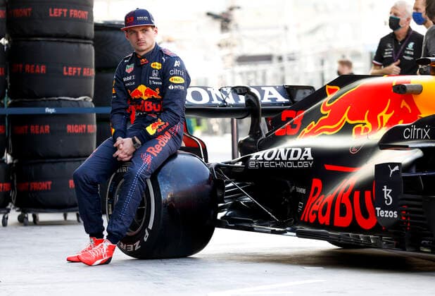 33 Max Verstappen (NED, Red Bull Racing), F1 Grand Prix of Abu Dhabi at Yas Marina Circuit on December 9, 2021 in Abu Dhabi, United Arab Emirates. (Photo by HOCH ZWEI) Abu Dhabi United Arab Emirates