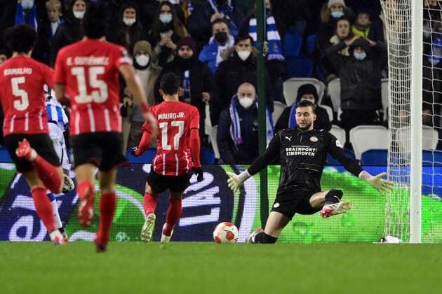SAN SEBASTIAN - PSV Eindhoven goalkeeper Joel Drommel during the UEFA Europa League match between Real Sociedad and PSV Eindhoven at Estadio de Anoeta on December 9, 2021 in San Sebastian, Spain. ANP OLAF KRAAK UEFA Europa League 2021 2022 xVIxANPxSportx xxANPxIVx