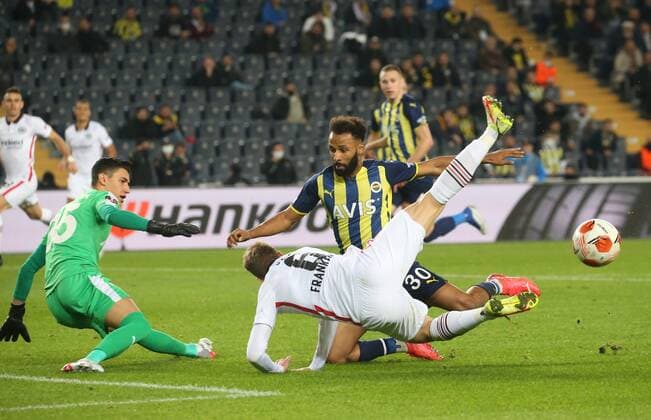 Eintracht Frankfurt™s Kristijan Jakic and Fenerbahce™s Nazim Sangare during Fenerbahce - Eintracht Frankfurt during UEFA Europa League game at Kadikoy Sukru Saracoglu Stadium in Istanbul, 9th of December, 2021. Copyright: TolgaxAdanali 17355682