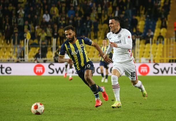Eintracht Frankfurt™s Filip Kostic and Fenerbahce™s Nazim Sangare during Fenerbahce - Eintracht Frankfurt during UEFA Europa League game at Kadikoy Sukru Saracoglu Stadium in Istanbul, 9th of December, 2021. Copyright: TolgaxAdanali 17355683