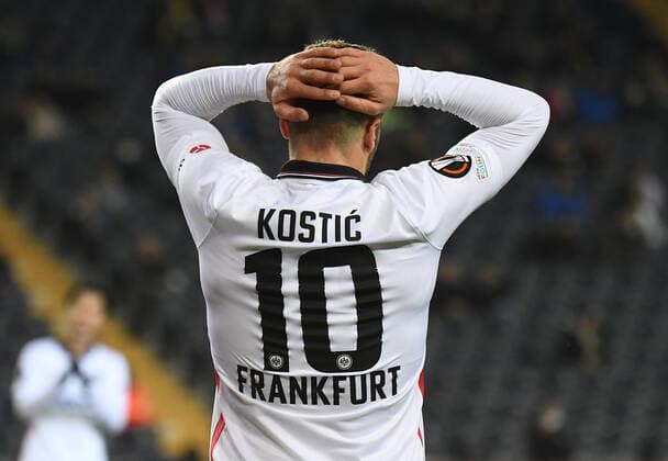 09.12.2021, xjhx, Fussball UEFA Europa League, Fenerbahce Istanbul - Eintracht Frankfurt emspor, v.l. Filip Kostic (Eintracht Frankfurt) enttaeuscht traurig frustriert dissapointed (DFL DFB REGULATIONS PROHIBIT ANY USE OF PHOTOGRAPHS as IMAGE SEQUENCES and or QUASI-VIDEO) Istanbul