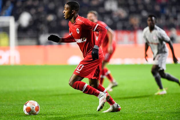 Antwerp s Michel Ange Balikwisha pictured during an Europa League game between Belgian soccer team Royal Antwerp FC and Greek soccer team Olympiacos F.C., Thursday 09 December 2021, in Antwerp, Belgium, on the sixth and last day in Group D of the UEFA Europa League group stage. TOMxGOYVAERTS  x3152930x