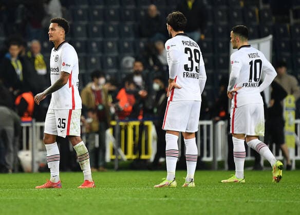 09.12.2021, xjhx, Fussball UEFA Europa League, Fenerbahce Istanbul - Eintracht Frankfurt emspor, v.l. Tuta (Eintracht Frankfurt) Goncalo Paciencia (Eintracht Frankfurt) Filip Kostic (Eintracht Frankfurt) (DFL DFB REGULATIONS PROHIBIT ANY USE OF PHOTOGRAPHS as IMAGE SEQUENCES and or QUASI-VIDEO) Istanbul