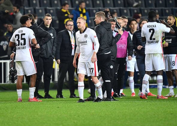 09.12.2021, xjhx, Fussball UEFA Europa League, Fenerbahce Istanbul - Eintracht Frankfurt emspor, v.l. Tuta (Eintracht Frankfurt) Sebastian Rode (Eintracht Frankfurt) (DFL DFB REGULATIONS PROHIBIT ANY USE OF PHOTOGRAPHS as IMAGE SEQUENCES and or QUASI-VIDEO) Istanbul