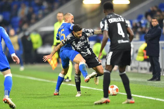 Henrique (lyon) vs Kemar Roof (rangers) FOOTBALL: Olympique Lyonnais vs Rangers FC - Ligue Europa - 09 12 2021 FredericChambert Panoramic 