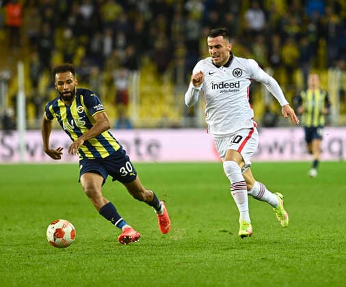 Nazim Sangare (L) of Fenerbahce and Filip Kostic (R) of Eintracht Frankfurt during the UEFA Europa League group D match between Fenerbahce and Eintracht Frankfurt at Ulker Stadium on December 9, 2021 in Istanbul, Turkey. (Photo by Seskimphoto) Fenerbahce v Eintracht Frankfurt: Group D - UEFA Europa League 