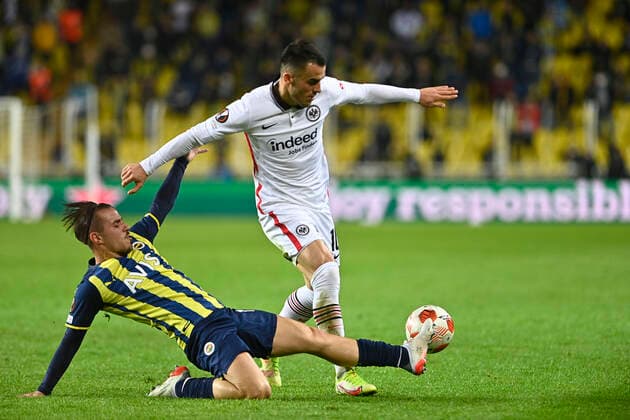 Dimitrios Pelkas (14) of Fenerbhce and Filip Kostic of Eintracht Frankfurt during the UEFA Europa League group D match between Fenerbahce and Eintracht Frankfurt at Ulker Stadium on December 9, 2021 in Istanbul, Turkey. (Photo by Seskimphoto) Fenerbahce v Eintracht Frankfurt: Group D - UEFA Europa League 