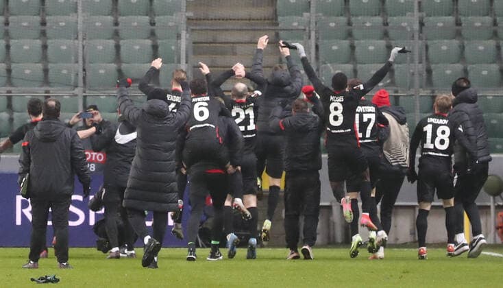 WARSAW, POLAND - DECEMBER 9, 2021: Spartakâ€™s players celebrate victory in the 2021 22 UEFA Europa League Group C Round 6 match between Spartak Moscow and Legia Warsaw at the Marshall Jozef Pilsudski s Municipal Stadium of Legia Warsaw. Alexander Demianchuk TASS  TS11B4DB