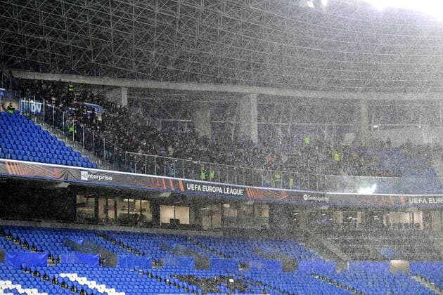 SAN SEBASTIAN - The psv supporters afterwards. PSV lose 3-0 in the UEFA Europa League match against Real Sociedad at Estadio de Anoeta on December 9, 2021 in San Sebastian, Spain. ANP OLAF KRAAK UEFA Europa League 2021 2022 xVIxANPxSportx xxANPxIVx