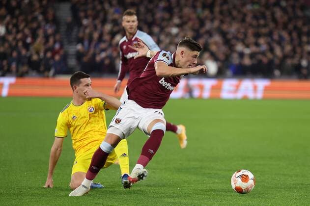Mandatory Credit: Photo by Simon Dael Shutterstock (12637595aq) Harrison Ashby of West Ham West Ham United v Dinamo Zagreb, UEFA Europa League, Group H, Football, London Stadium, London, UK - 09 Dec 2021 EDITORIAL USE ONLY No use with unauthorised audio, video, data, fixture lists, club league logos or live services. Online in-match use limited to 120 images, no video emulation. No use in betting, games or single club league player publications. West Ham United v Dinamo Zagreb, UEFA Europa League, Group H, Football, London Stadium, London, UK - 09 Dec 2021 EDITORIAL USE ONLY No use with unauthorised audio, video, data, fixture lists, club league logos or live services. Online in-match use limited to 120 images, no video emulation. No use in betting, games or single club league player publications. Copyright: xSimonxDael Shutterstockx 12637595aq