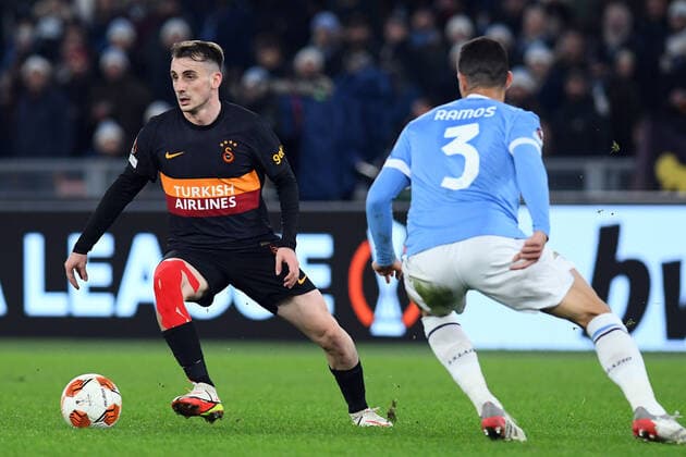 Soccer, europa league match , SS Lazio v Galatasaray Muhammed Kerem Akturkoglu of Galatasaray Luiz Felipe of SS Lazio during the Europa League match between SS Lazio v Galatasaray at Olimpico stadium in Rome, Italy, December 09th, 2021. Imago-Images Emmefoto Copyright: xImago-Images Emmefotox