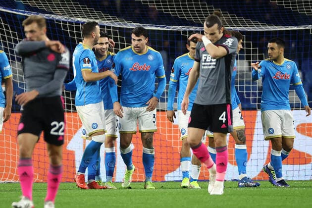 NAPLES, ITALY – DICEMBER 09: Eljif Elmas of SSC Napoli celebrates with teammates Of SSC Napoli, during the UEFA Europa League Group C match between SSC Napoli and Leicester City FC at Stadio Diego Armando Maradona on Dicember 09, 2021 in Naples, Italy Copyright: xFotoagenziax