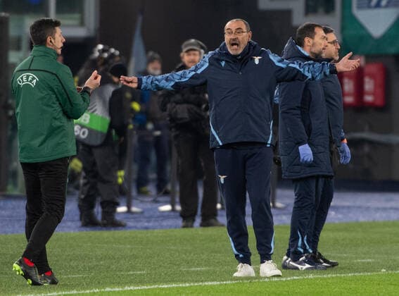 December 9, 2021, Rome, Italy: Lazio s coach Maurizio Sarri reacts during Europa League soccer match between SS Lazio and Galatasaray AS at Olimpico Stadium in Rome, 09 December 2021. ANSA MAURIZIO BRAMBATTI Rome Italy - ZUMAa110 20211209_zaf_a110_063 Copyright: xMaurizioxBrambattix