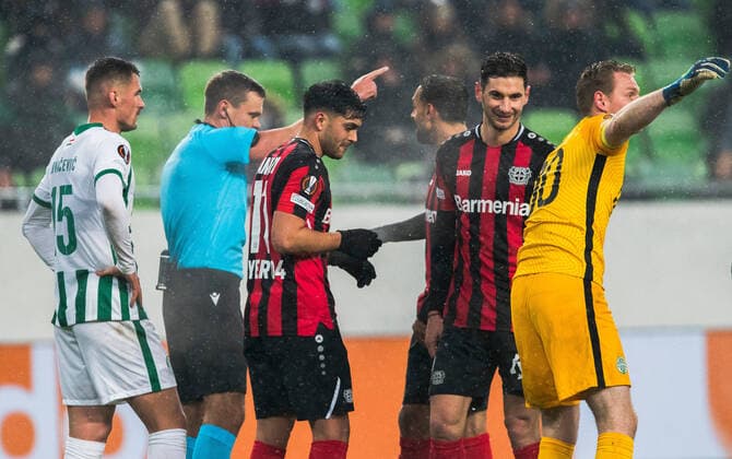 Nadiem Amiri, Lucas Alario Ferencvaros vs Bayern Leverkusen, Uefa Europa Leafue, 09 December, 09.12.2021 Ferencvaros vs Bayern Leverkusen, Uefa Europa Leafue, 09 December, 09.12.2021 Budapest Copyright: xEIBNER NikolaxKrsticx EP_EER