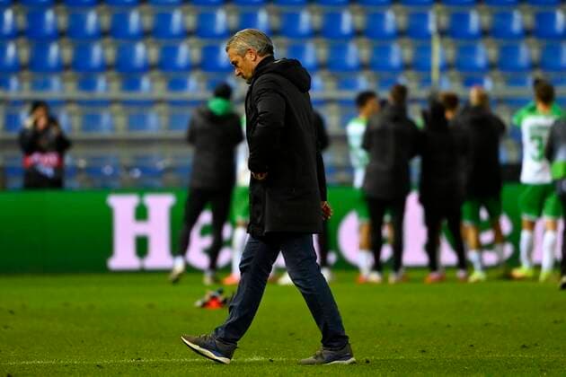 GENK, BELGIUM - DECEMBER 09 : Bernd Storck head coach of KRC Genk during the UEFA Europa League Group stage H match between KRC Genk and SK Rapid Wien on December 9, 2021 in Genk, Belgium, 9 12 2021 ( KRC Genk v Rapid Wien - UEFA Europa League PhotoNews Panoramic 