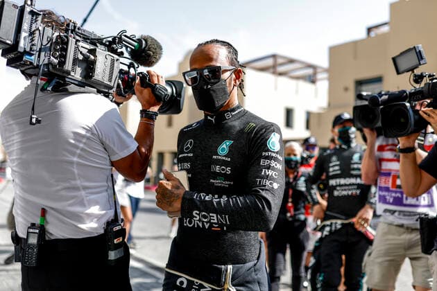 44 Lewis Hamilton (GBR, Mercedes-AMG Petronas F1 Team), F1 Grand Prix of Abu Dhabi at Yas Marina Circuit on December 10, 2021 in Abu Dhabi, United Arab Emirates. (Photo by HOCH ZWEI) Abu Dhabi United Arab Emirates
