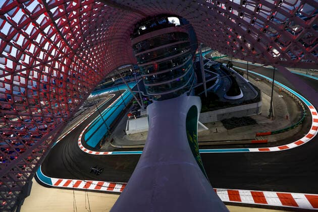 77 Valtteri Bottas (FIN, Mercedes-AMG Petronas F1 Team), F1 Grand Prix of Abu Dhabi at Yas Marina Circuit on December 10, 2021 in Abu Dhabi, United Arab Emirates. (Photo by HOCH ZWEI) Abu Dhabi United Arab Emirates